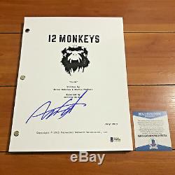 AARON STANFORD SIGNED 12 MONKEYS FULL PAGE PILOT EPISODE SCRIPT with BECKETT COA
