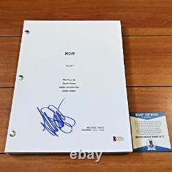 ALLISON JANNEY SIGNED MOM FULL 48 PAGE PILOT SCRIPT with BECKETT BAS COA #C17772