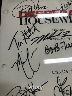 Desperate Housewives SIGNED Pilot 3/25/04 Shooting Script