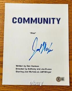 Joel McHale Community Jeff Winger Signed Pilot Script Cover Beckett RARE A