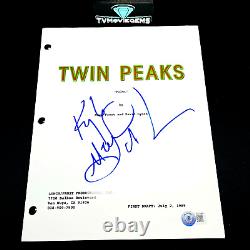 KYLE MACLACHLAN SIGNED TWIN PEAKS FULL PAGE PILOT SCRIPT with BECKETT BAS COA