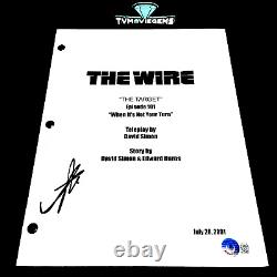LANCE REDDICK SIGNED THE WIRE FULL 64 PAGE PILOT SCRIPT with BECKETT BAS COA