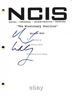 Michael Weatherly Signed Ncis Pilot Script Authentic Autograph Hologram