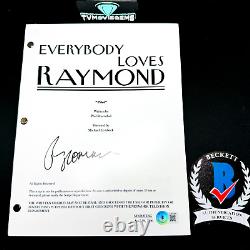 RAY ROMANO SIGNED EVERYBODY LOVES RAYMOND PILOT EP SCRIPT with BECKETT BAS COA