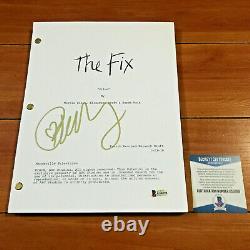 ROBIN TUNNEY SIGNED THE FIX FULL 61 PAGE PILOT SCRIPT with BECKETT BAS COA