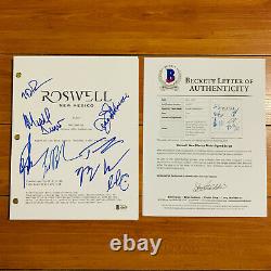 ROSWELL NEW MEXICO SIGNED PILOT SCRIPT BY 8 CAST with BECKETT COA JEANINE MASON