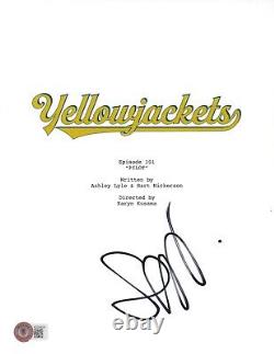 Sophie Nelisse Signed'yellowjackets' Pilot Episode Script Beckett Bas Coa