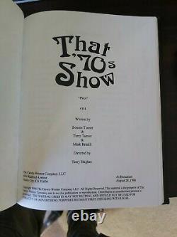 That 70s Show Signed Script Book Pilot Episode 01