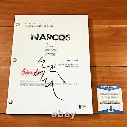 WAGNER MOURA SIGNED NARCOS FULL 53 PAGE PILOT SCRIPT with BECKETT BAS COA